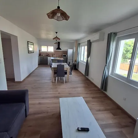 別荘 Charming Near Saint-emilion *